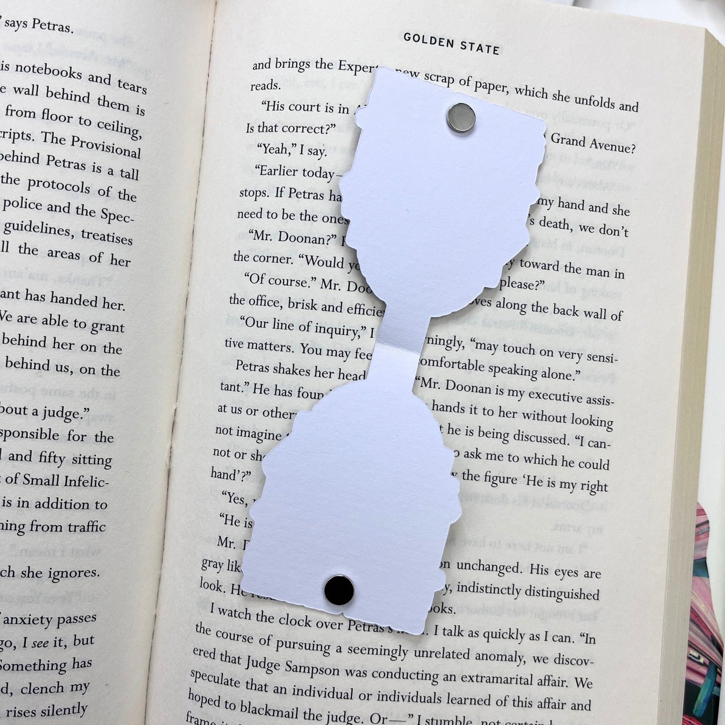 Hot Girls Library Magnetic Bookmark - The Glam Thangz